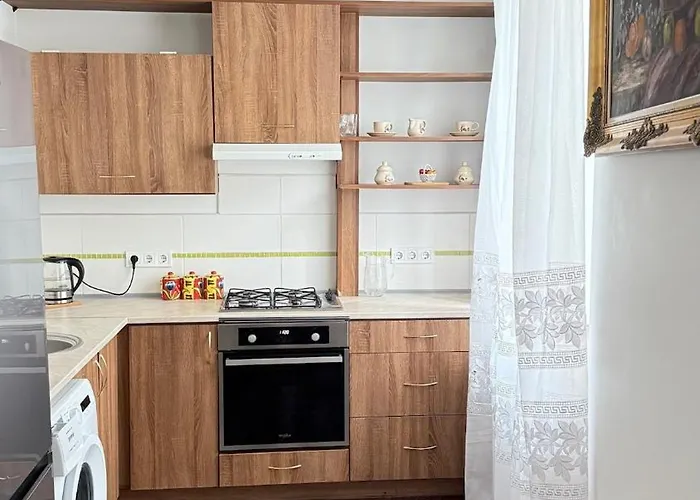 Antique Elegance In Heart Of Dzīvoklis *