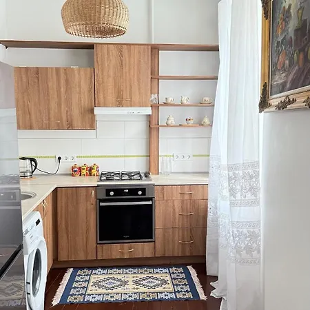 Antique Elegance In Heart Of Appartement *