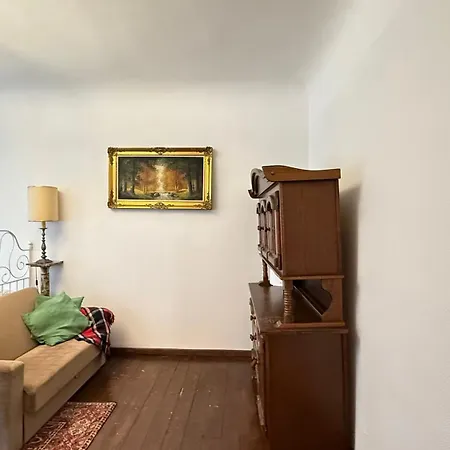 Antique Elegance In Heart Of *